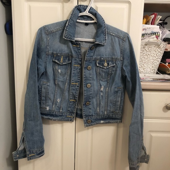 American Eagle Outfitters Jackets & Blazers - American eagle distress Jean jacket